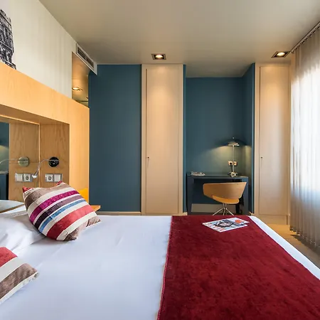 Room Mate Alicia-3